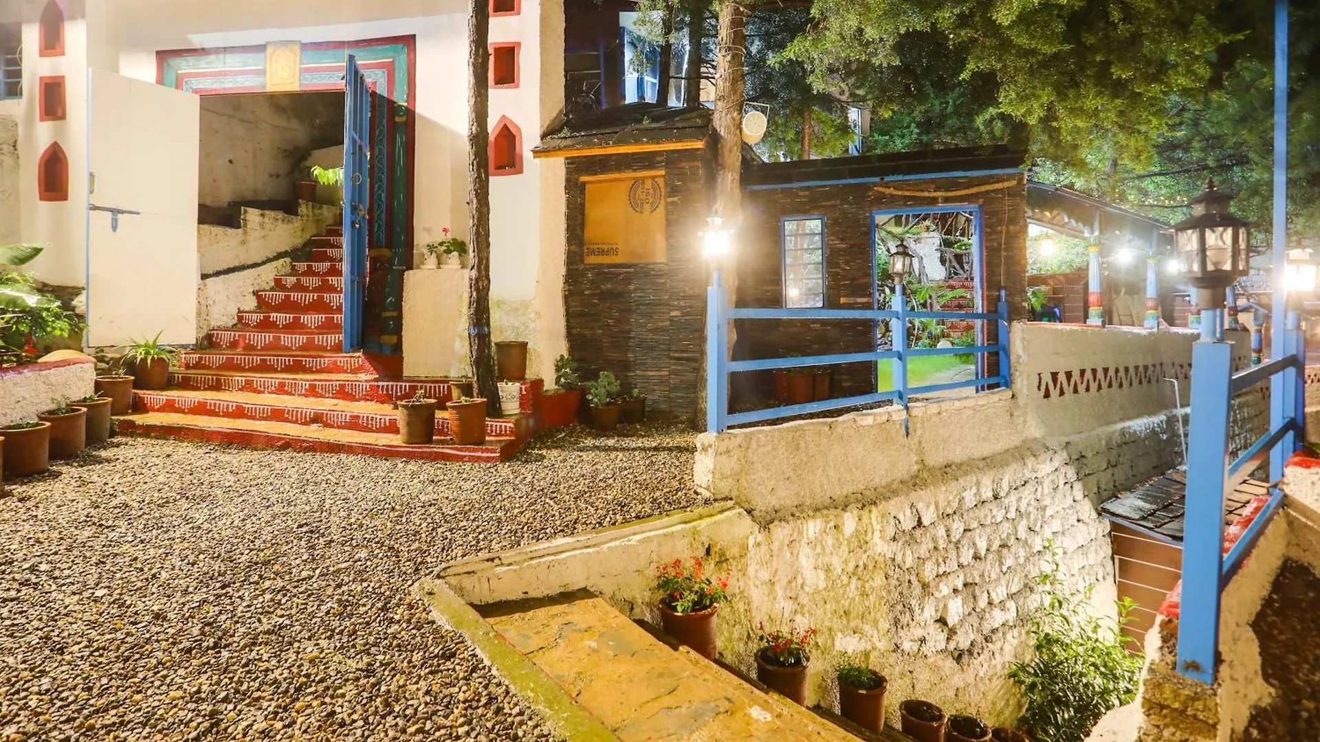 Hotel O Home Pop Tavern Pettah Thiruvananthapuram Indien