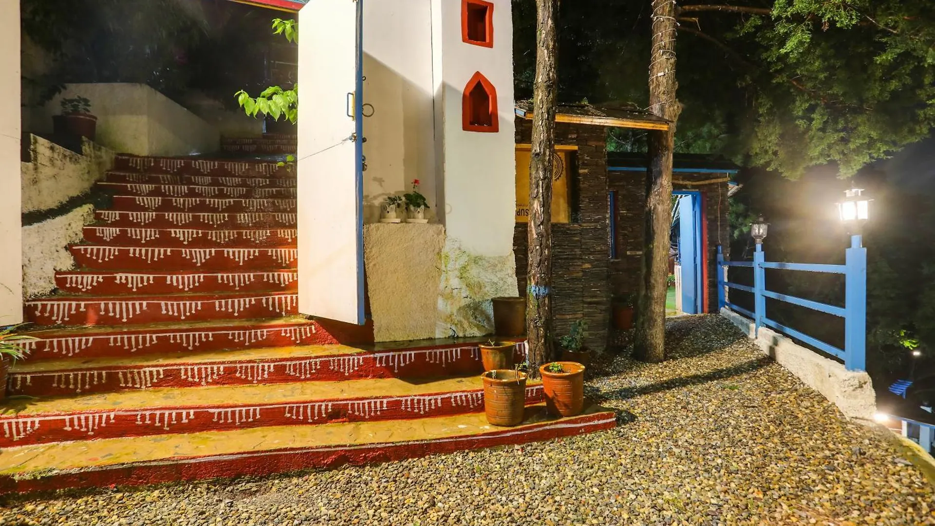 Hotel O Home Pop Tavern Pettah Thiruvananthapuram